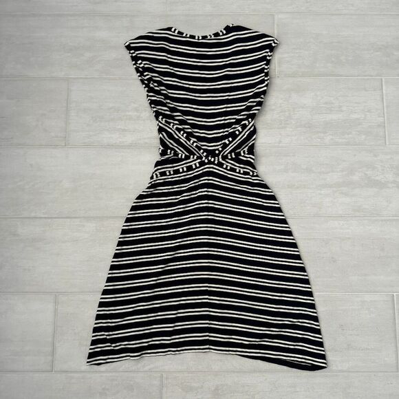 Max Studio Midi Dress Blue White Striped Short Sleeve Rayon Small Fit & Flare - Picture 6 of 8